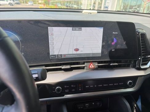 Used 2024 Kia Sportage SX image 24