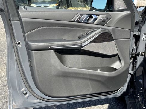 New 2026 BMW X5 xDrive40i w/ M Sport Package image 19