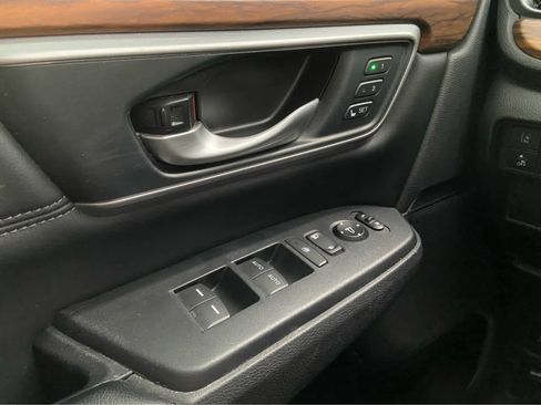 Used 2020 Honda CR-V Touring image 34