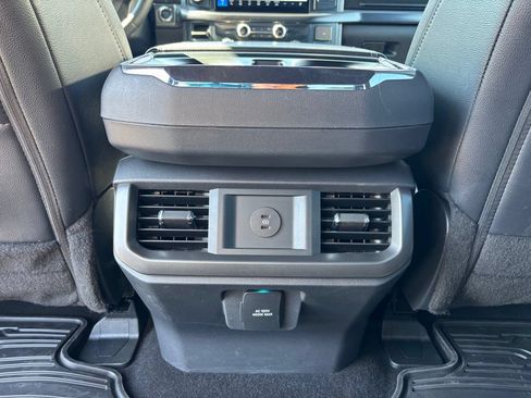 Used 2025 Ford F150 Lariat AWD/4WD image 23