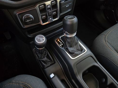New 2026 Jeep Gladiator Sport AWD/4WD image 22