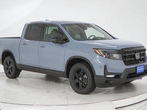 New 2026 Honda Ridgeline Black Edition image 10