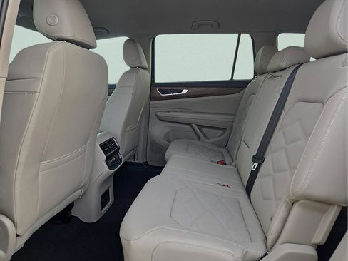 New 2026 Volkswagen Atlas SE image 11