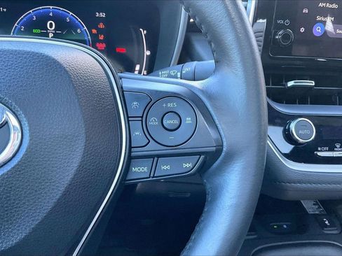 Used 2024 Toyota Corolla XSE image 28