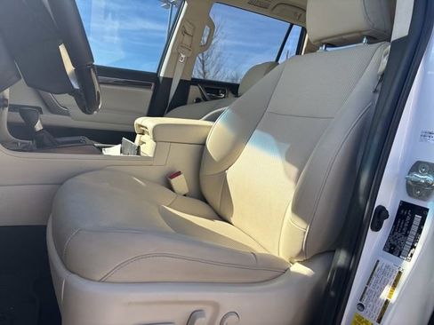 Used 2023 Lexus GX 460 Premium image 8