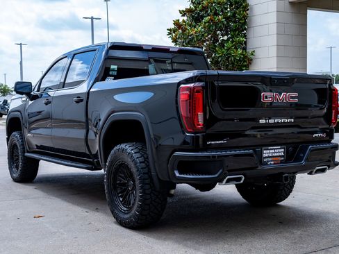 Used 2023 GMC Sierra 1500 AT4 w/ AT4 Premium Package AWD/4WD image 7