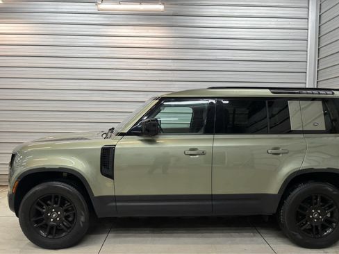 Used 2022 Land Rover Defender 110 S AWD/4WD image 3