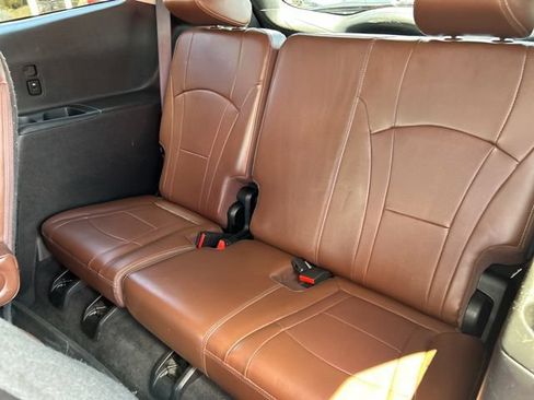 Used 2018 Buick Enclave Avenir AWD/4WD image 26
