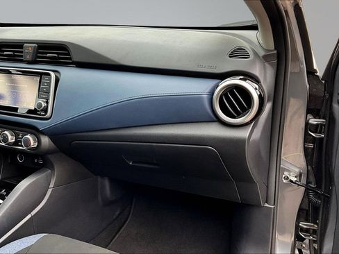 Used 2025 Nissan Versa SV FWD image 26