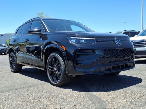 New 2026 Volkswagen Tiguan SE R-Line AWD/4WD image 1