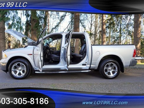 Used 2016 RAM 1500 Laramie w/ Convenience Group image 26