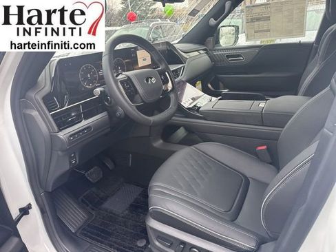New 2026 INFINITI QX80 Autograph w/ Premium Cargo Package image 14