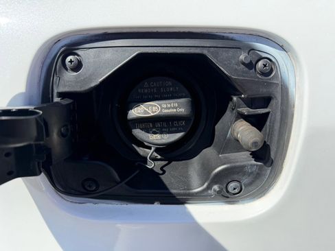 Used 2015 Lexus GS 350 F Sport w/ F Sport Package RWD image 46