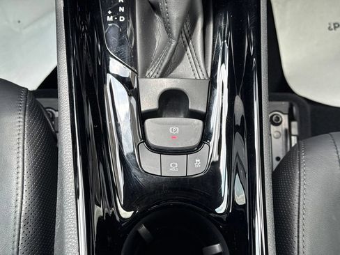 Certified 2021 Toyota C-HR Limited FWD image 27