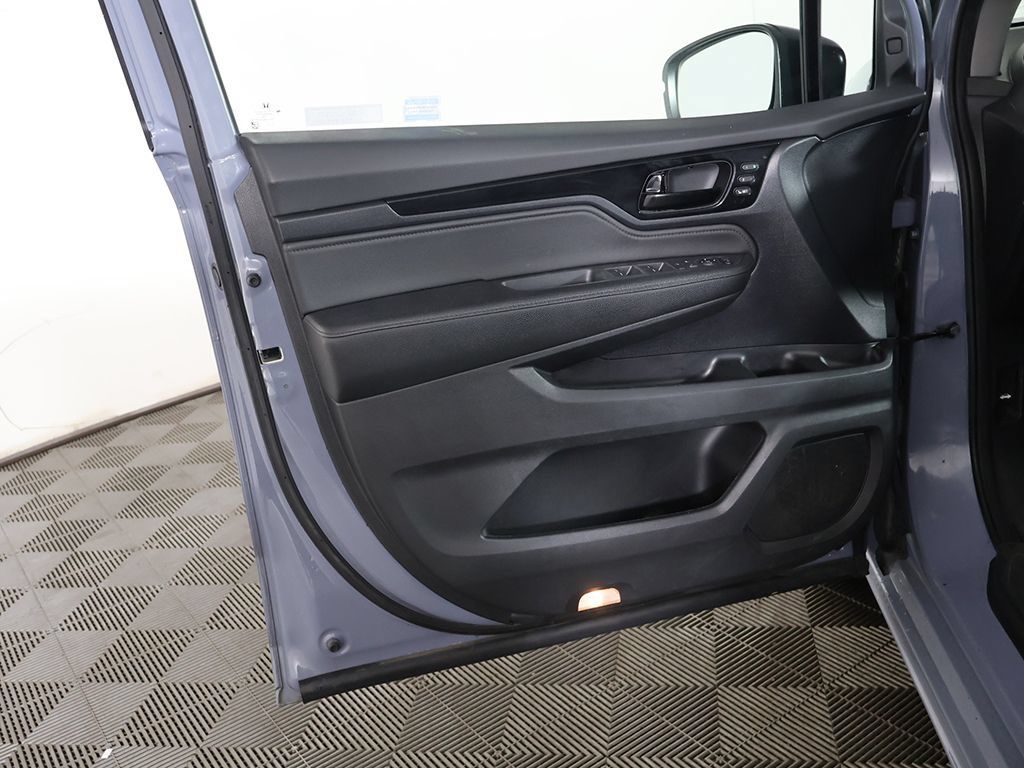 Used 2023 Honda Odyssey Touring image 25