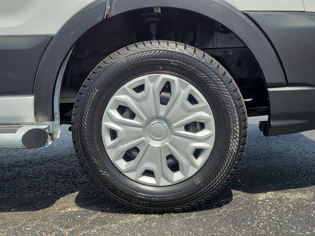 Certified 2025 Ford Transit 250 Low Roof w/ Exterior Upgrade Package RWD image 9