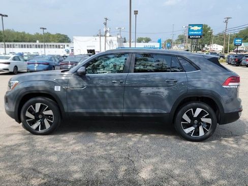 New 2026 Volkswagen Atlas Cross Sport SE image 7