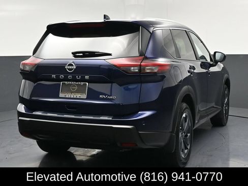 Used 2024 Nissan Rogue SV w/ SV Premium Package AWD/4WD image 4