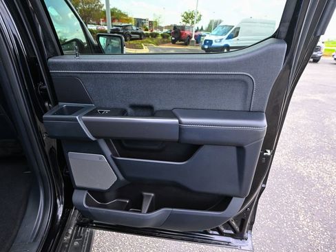 Used 2025 Ford F150 Lariat AWD/4WD image 29