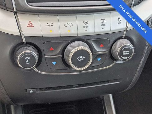 Used 2020 Dodge Journey SE w/ Blacktop Package FWD image 23