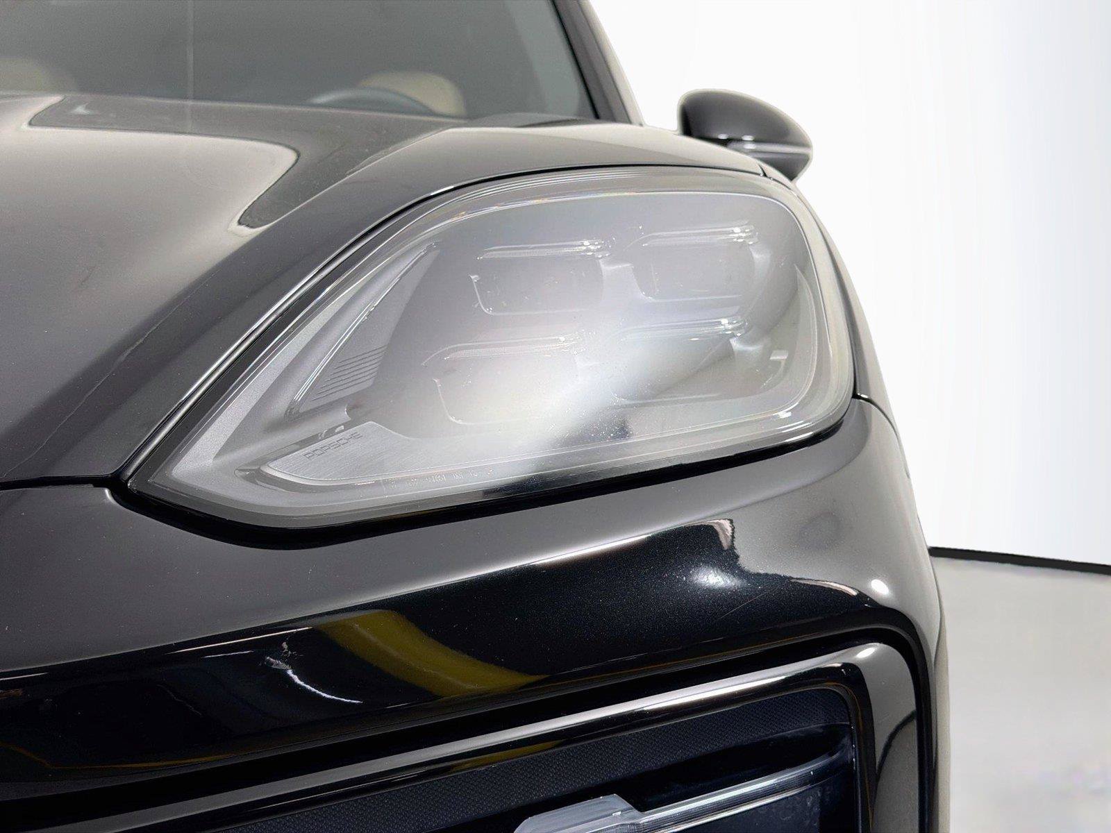 Certified 2026 Porsche Cayenne AWD/4WD image 15