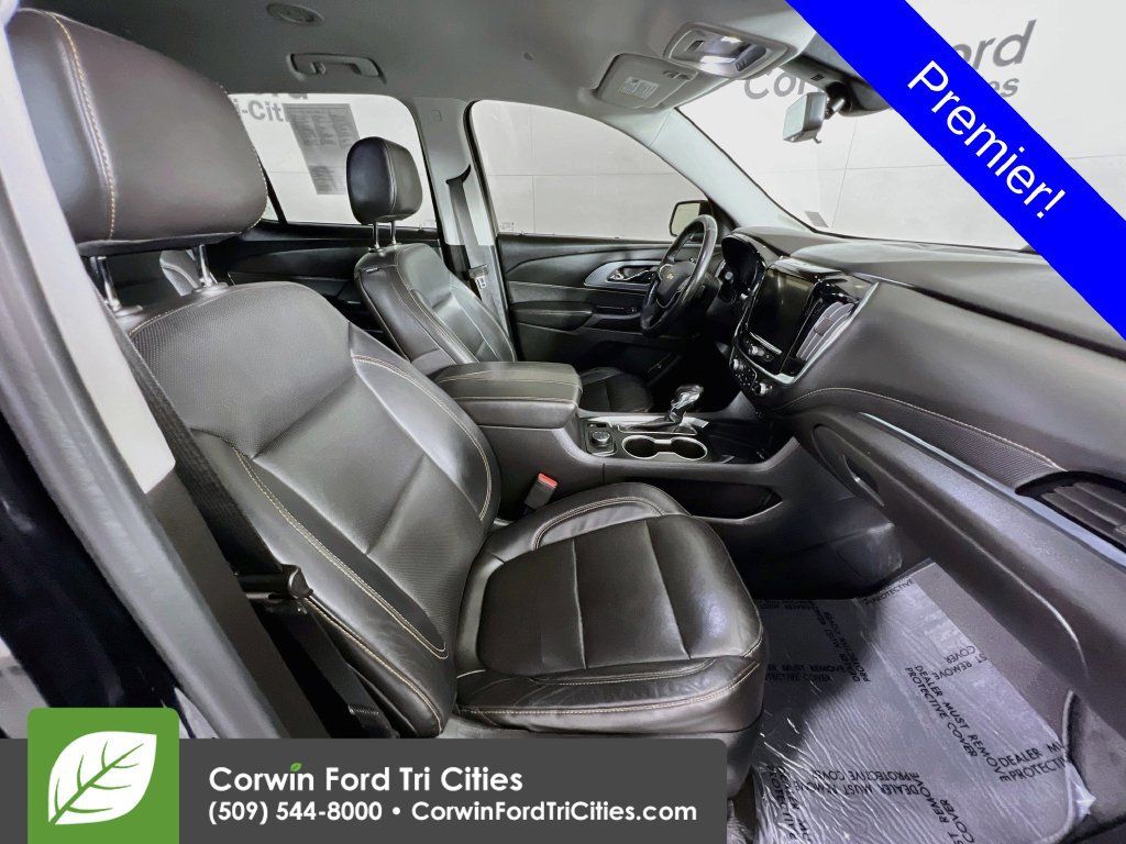 Used 2021 Chevrolet Traverse Premier w/ LPO, Blackout Package AWD/4WD image 19