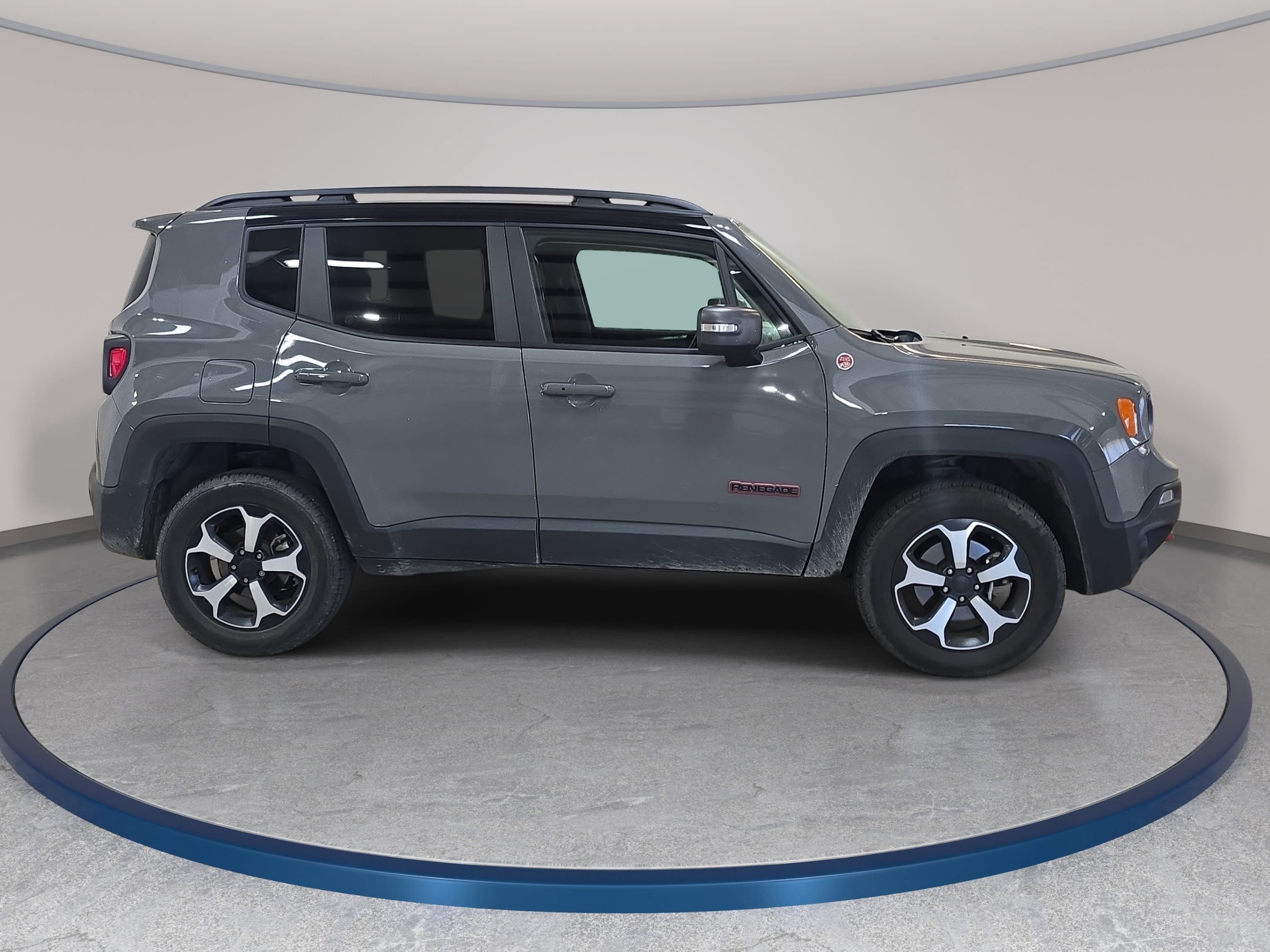 Used 2021 Jeep Renegade Trailhawk AWD/4WD image 5