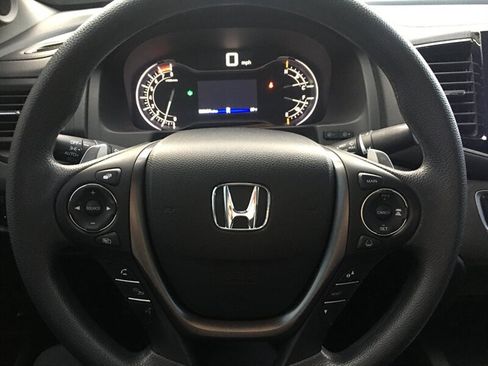 Used 2023 Honda Ridgeline Sport image 11