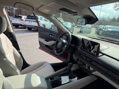 New 2025 Honda Accord LX image 30