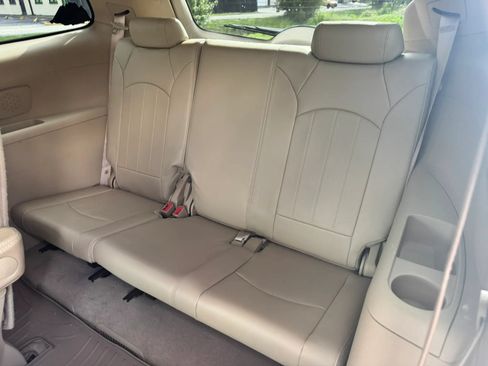 Used 2011 Buick Enclave CXL w/ LPO, Cargo Convenience Pkg AWD/4WD image 23