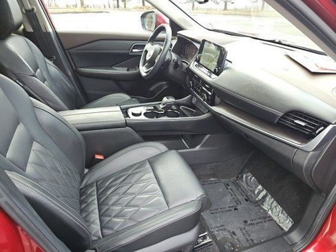 Used 2023 Nissan Rogue Platinum w/ Platinum Premium Package image 11