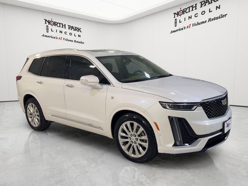Used 2020 Cadillac XT6 Premium Luxury w/ Platinum Package AWD/4WD image 7