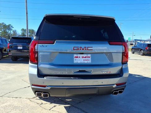 New 2026 GMC Yukon XL AT4 image 6