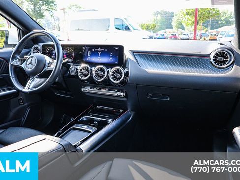 Used 2025 Mercedes-Benz GLA 250 image 31