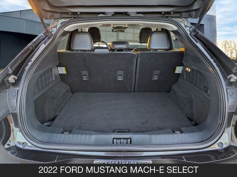 Used 2022 Ford Mustang Mach-E Select image 21