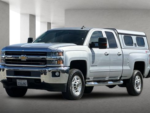 Used 2019 Chevrolet Silverado 2500 LT w/ All Star Edition image 8