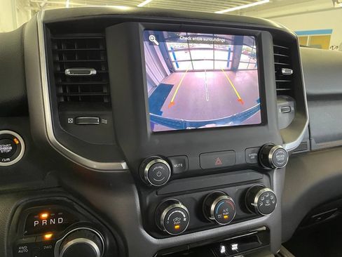 Used 2019 RAM 1500 Big Horn AWD/4WD image 17