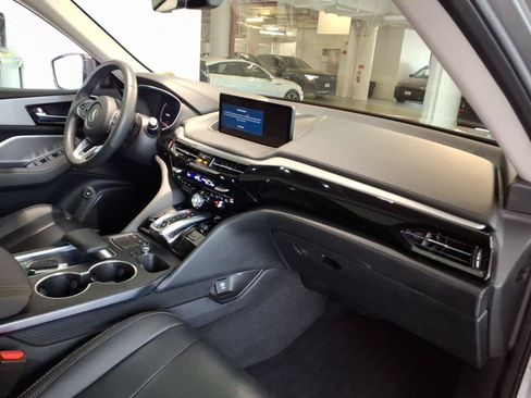 Used 2024 Acura MDX SH-AWD w/ Technology Package image 21
