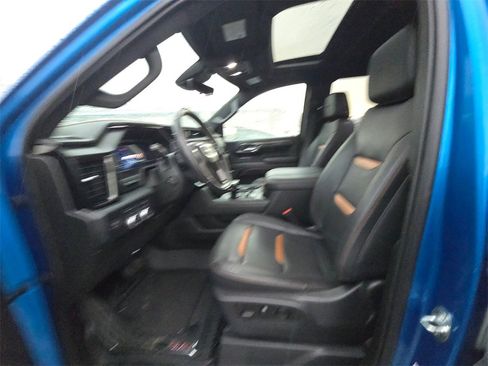 Used 2023 GMC Sierra 1500 AT4 w/ Technology Package image 16