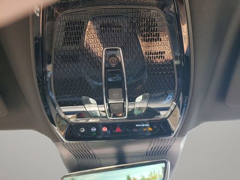 New 2026 Cadillac Vistiq Sport w/ LPO, Floor Liner Package image 42