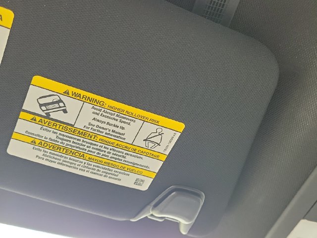 Used 2018 Ford Explorer XLT w/ Equipment Group 202A FWD image 29
