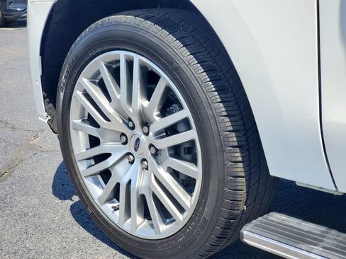 Used 2024 Ford Expedition Max Platinum AWD/4WD image 33