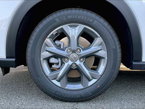 New 2026 Honda HR-V LX image 8