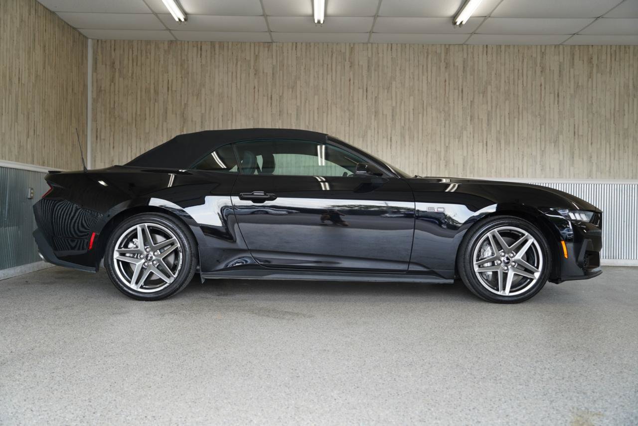 Used 2024 Ford Mustang GT Premium RWD image 6