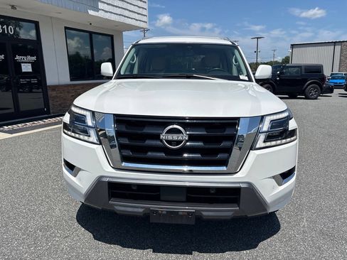 Used 2024 Nissan Armada SL w/ Captain's Chairs Package AWD/4WD image 12