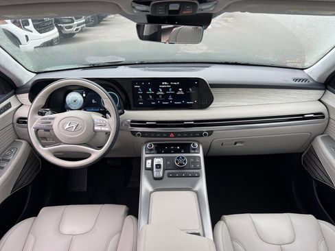 Used 2024 Hyundai Palisade Calligraphy image 20