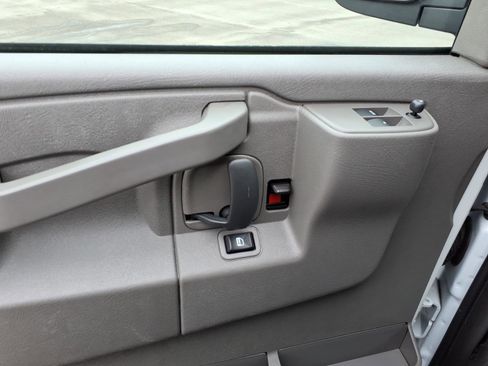 Used 2024 Chevrolet Express 2500 2500 w/ Driver Convenience Package image 11