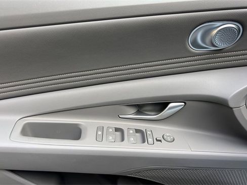 New 2026 Hyundai Elantra Sport image 11