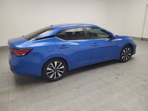 Used 2025 Nissan Sentra SV w/ SV Premium Package image 10