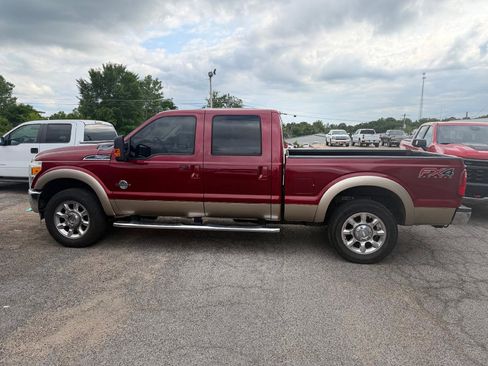 Used 2013 Ford F250 Lariat w/ Lariat Ultimate Pkg AWD/4WD image 6